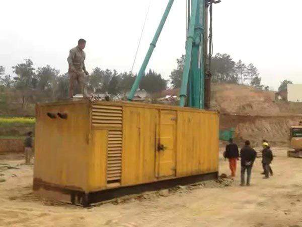 石门如何判断水冷式机油散热器密封件是否需要更换?